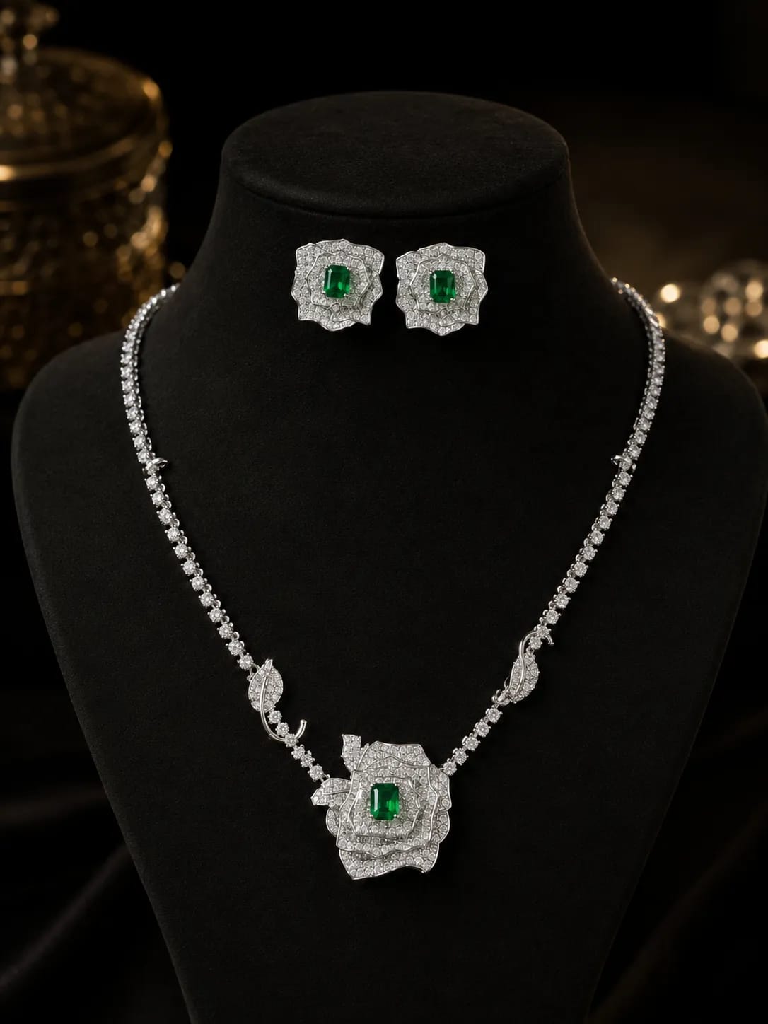 LUXARQ Silver Plated Emerald Green Necklace Set